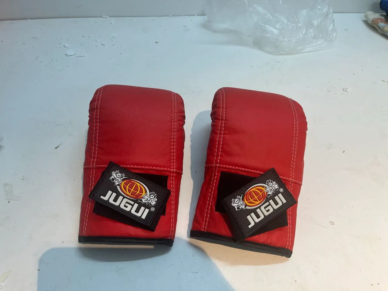 luvas de boxe da marca Jugui são feitas de material sintético - Foto 2