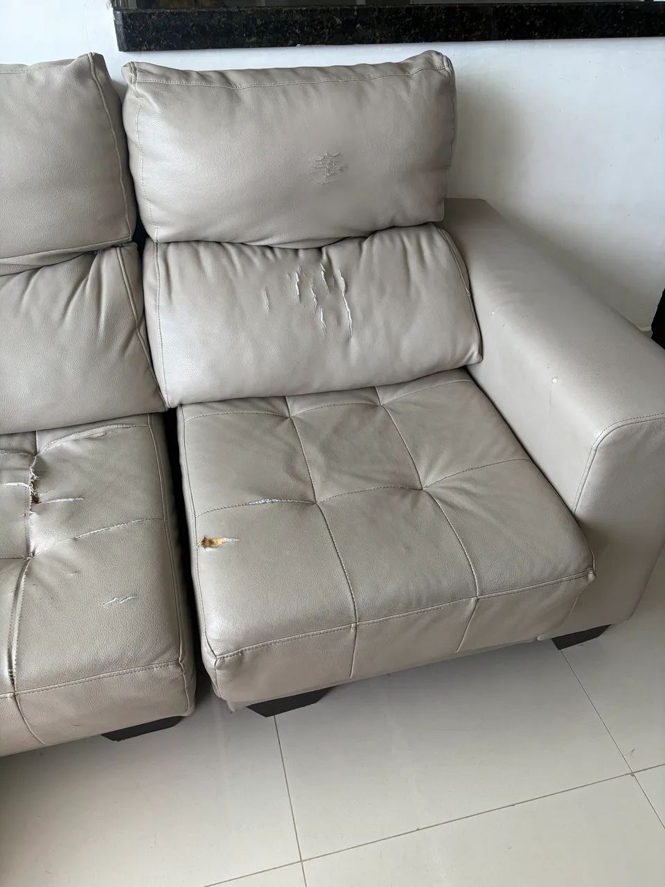 Sofá 3 lugares - Foto 2