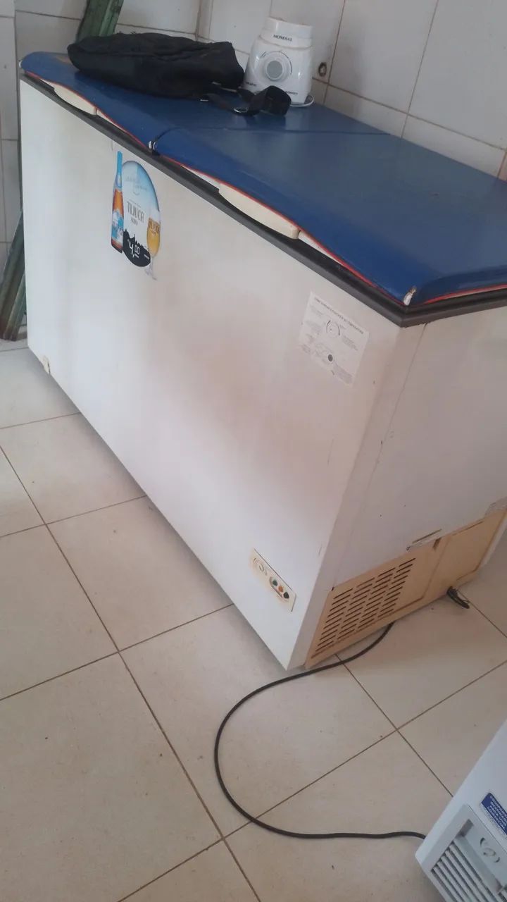 Vende-se freezer 2 portas 