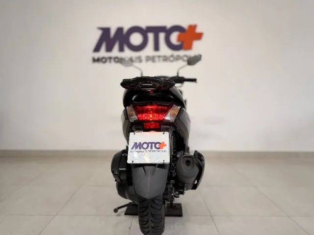 YAMAHA NMAX  - Foto 4