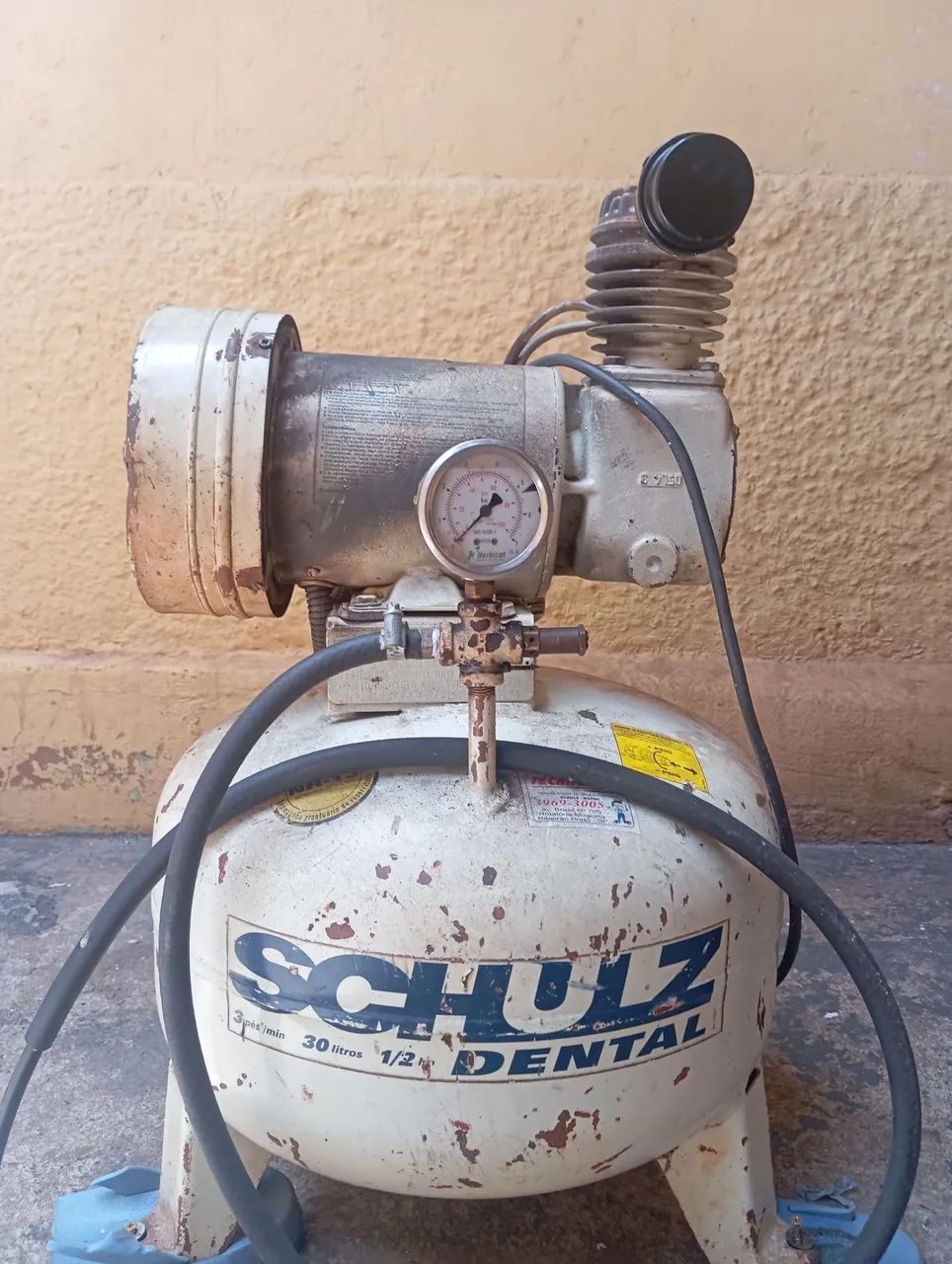 30-Liter Air Compressor