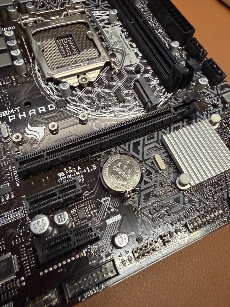 Alphard B560m-T LGA1200 - Foto 4