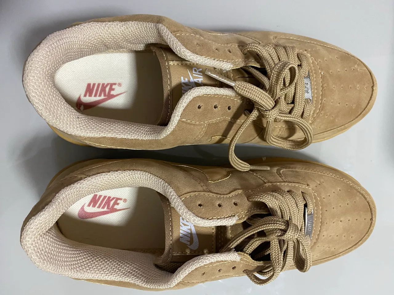 Tênis Nike Air Force camurça 40 - Foto 4