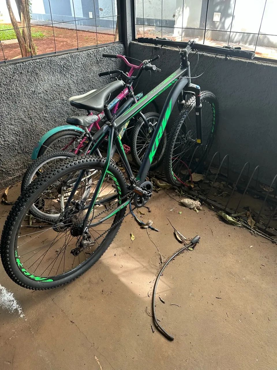 Bicicleta verde aro 29 - Foto 3