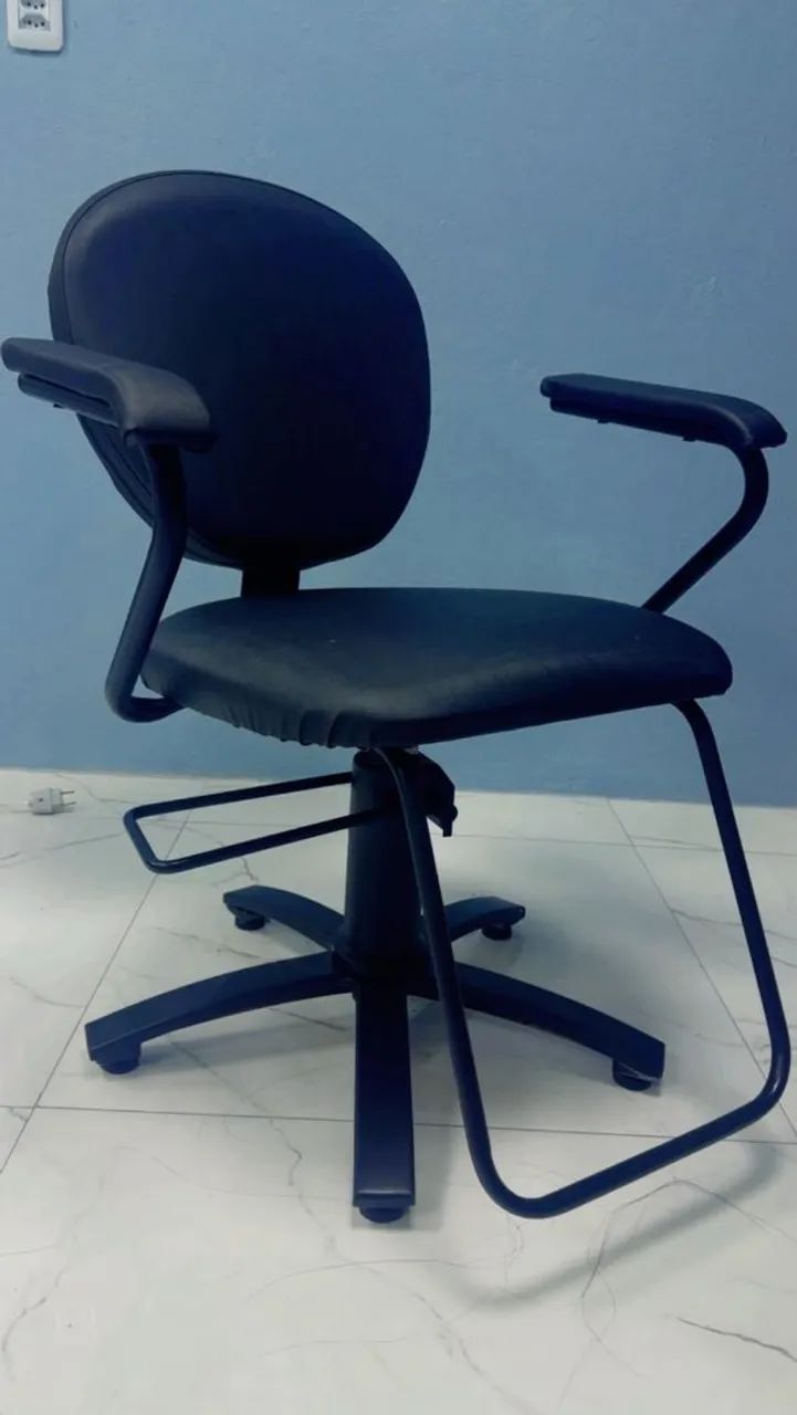 Vendo essa cadeira de salão  - Foto 2