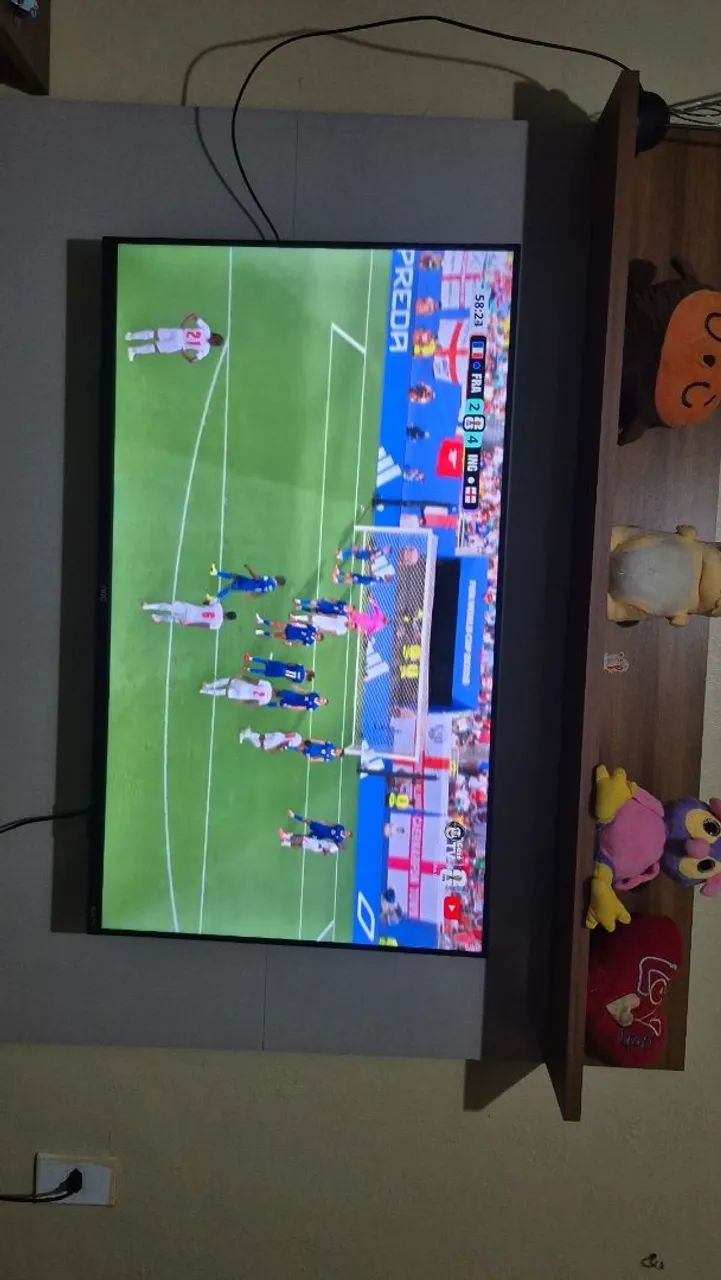 Vendo TV smart de 43 polegadas + Painel vendo juntos!
