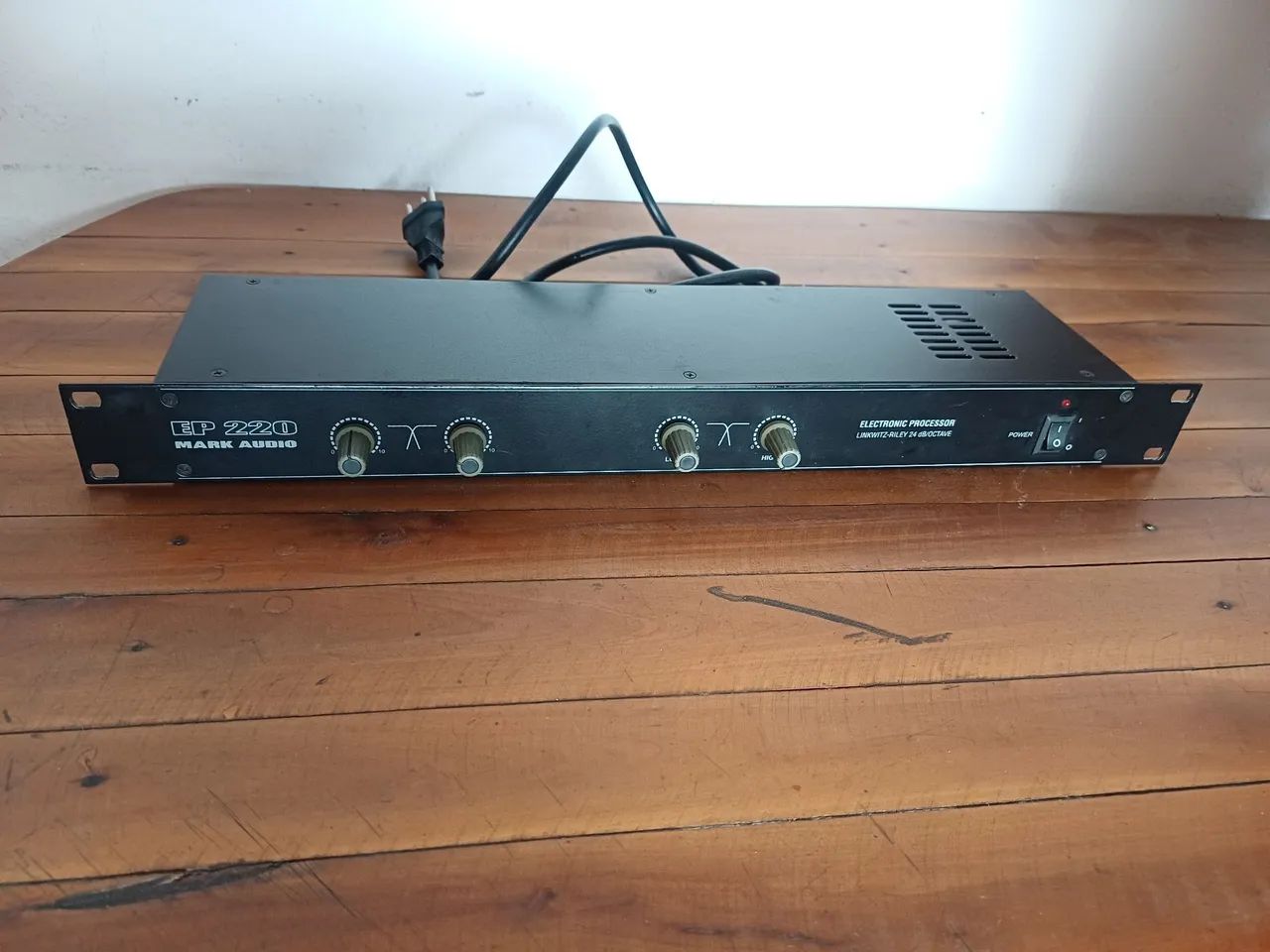 Processador de áudio  ativo Mark Audio