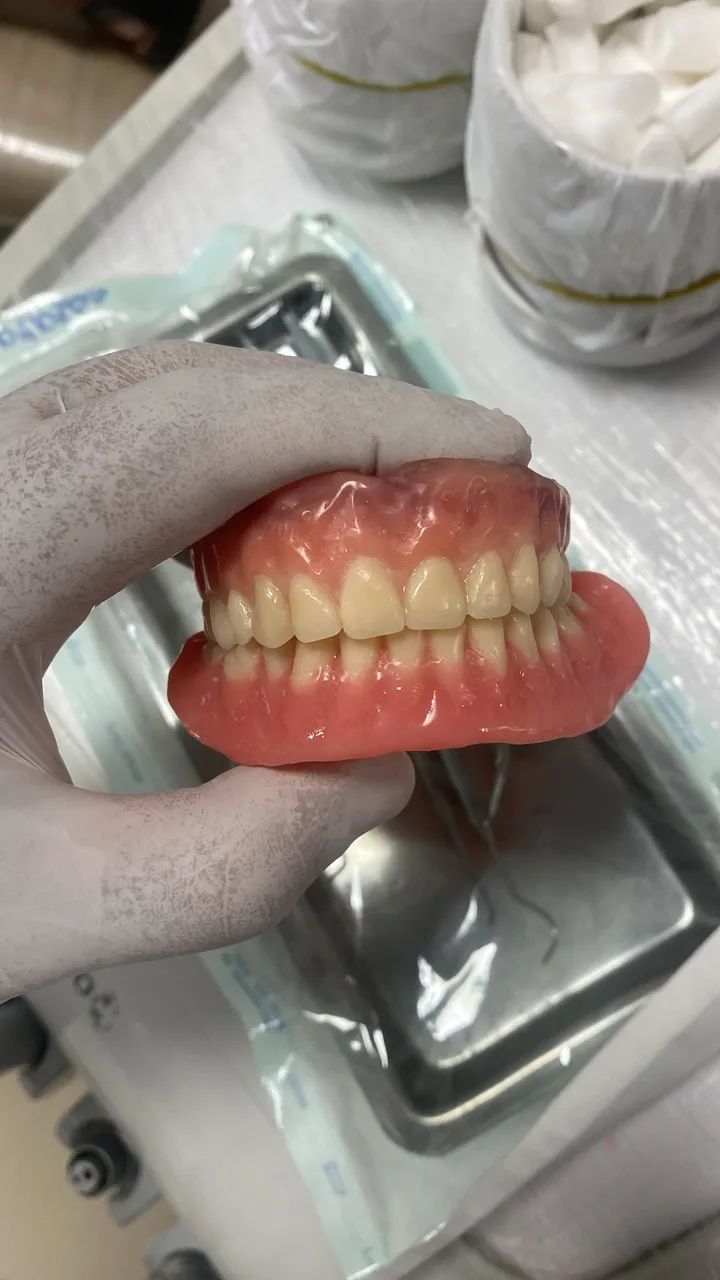 Protese dentaria / dentadura 