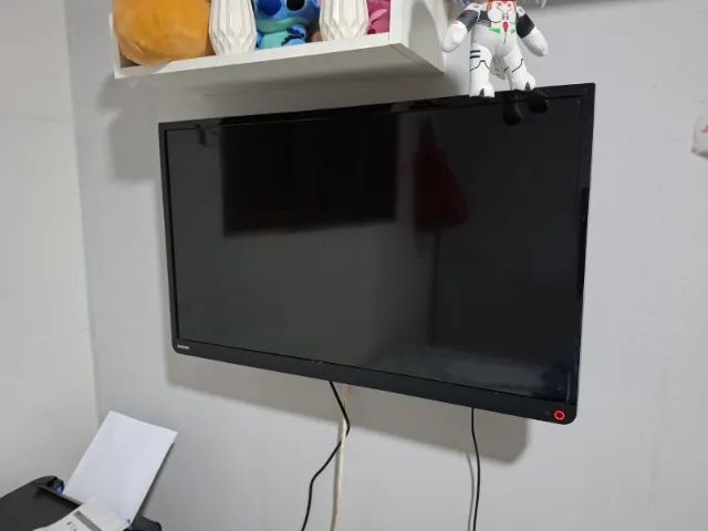 TV Toshiba 32 polegadas Smart TV - Foto 2