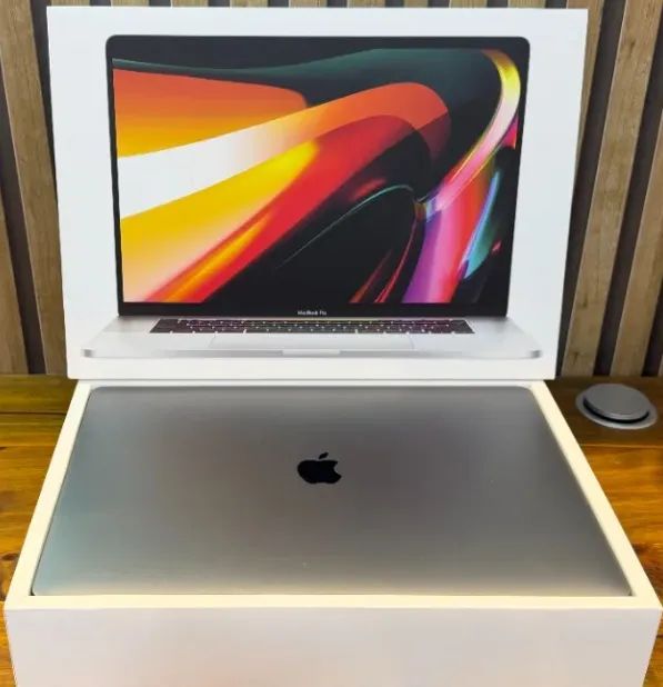MacBook Pro 16