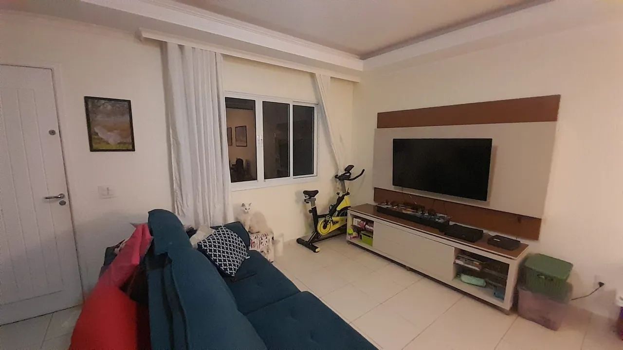 OPORTUNIDADE! Sobrado no Jardim Sabara.
