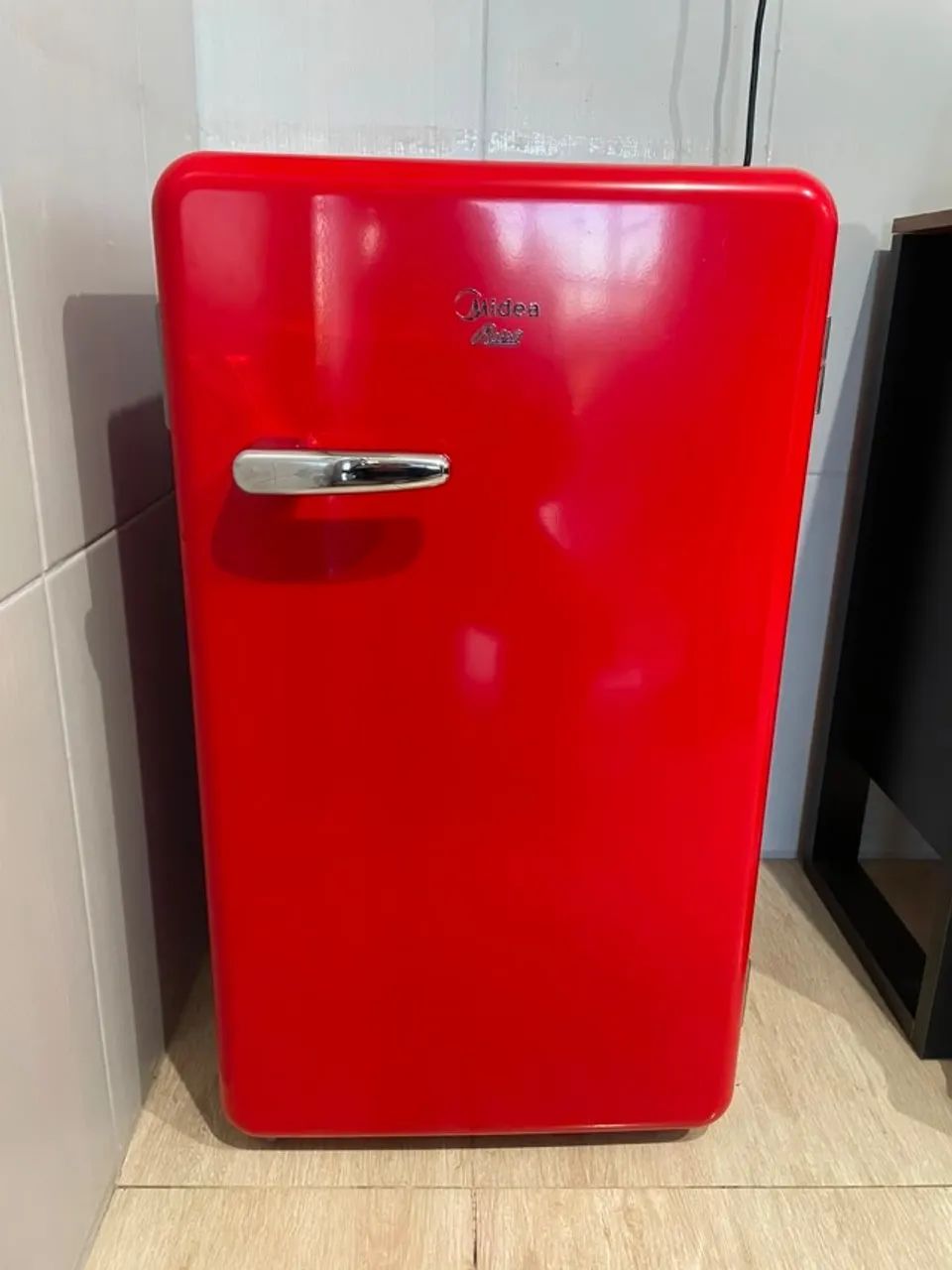 Frigobar Midea Retrô 95L