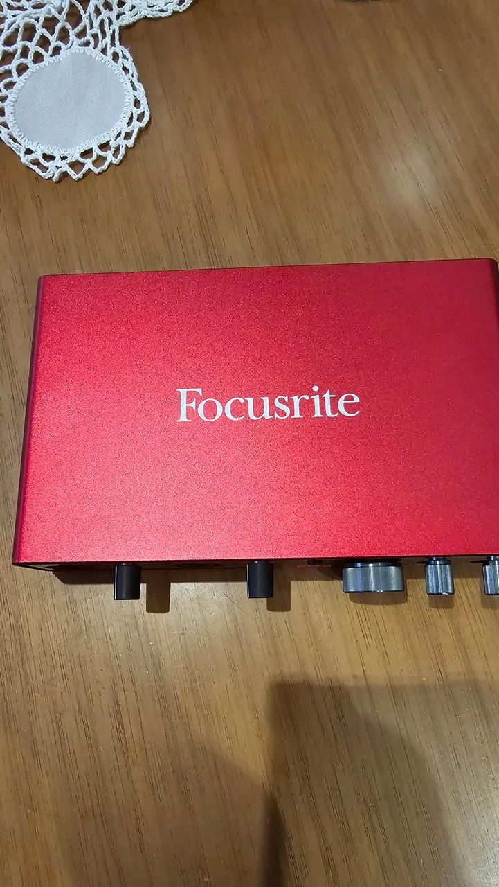 INTERFACE DE ÁUDIO - FOCUSRITE SCARLETT 8i6 - Foto 2