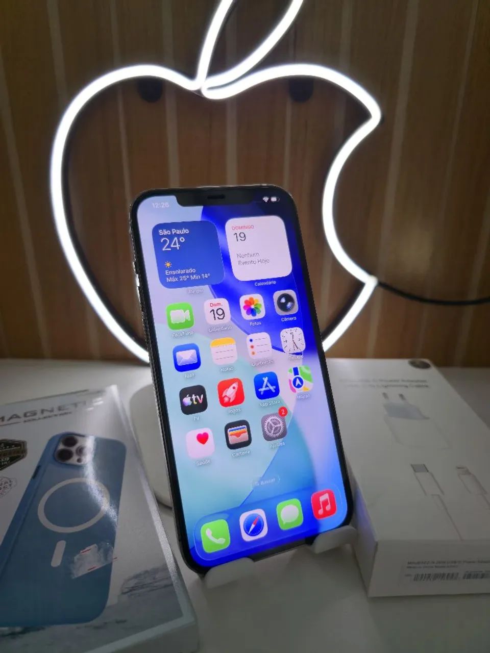 Iphone 12 pro max 256gb sem detalhes.