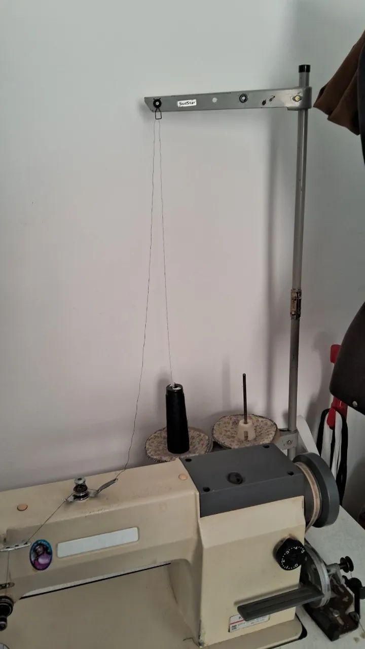 Máquina de Costura Reta Industrial - Única Dona - Foto 3