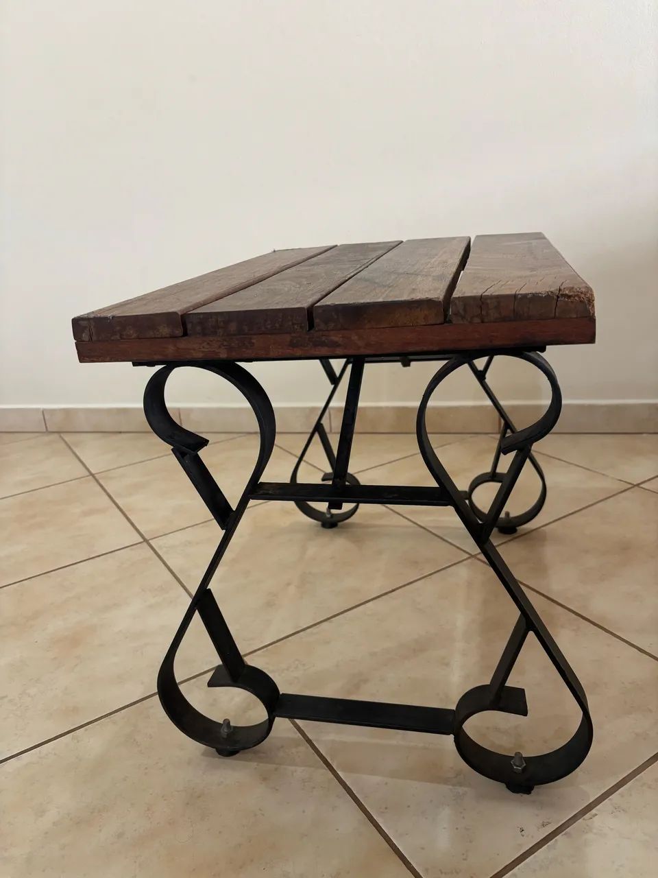 Mesa de centro de madeira rústica  - Foto 3