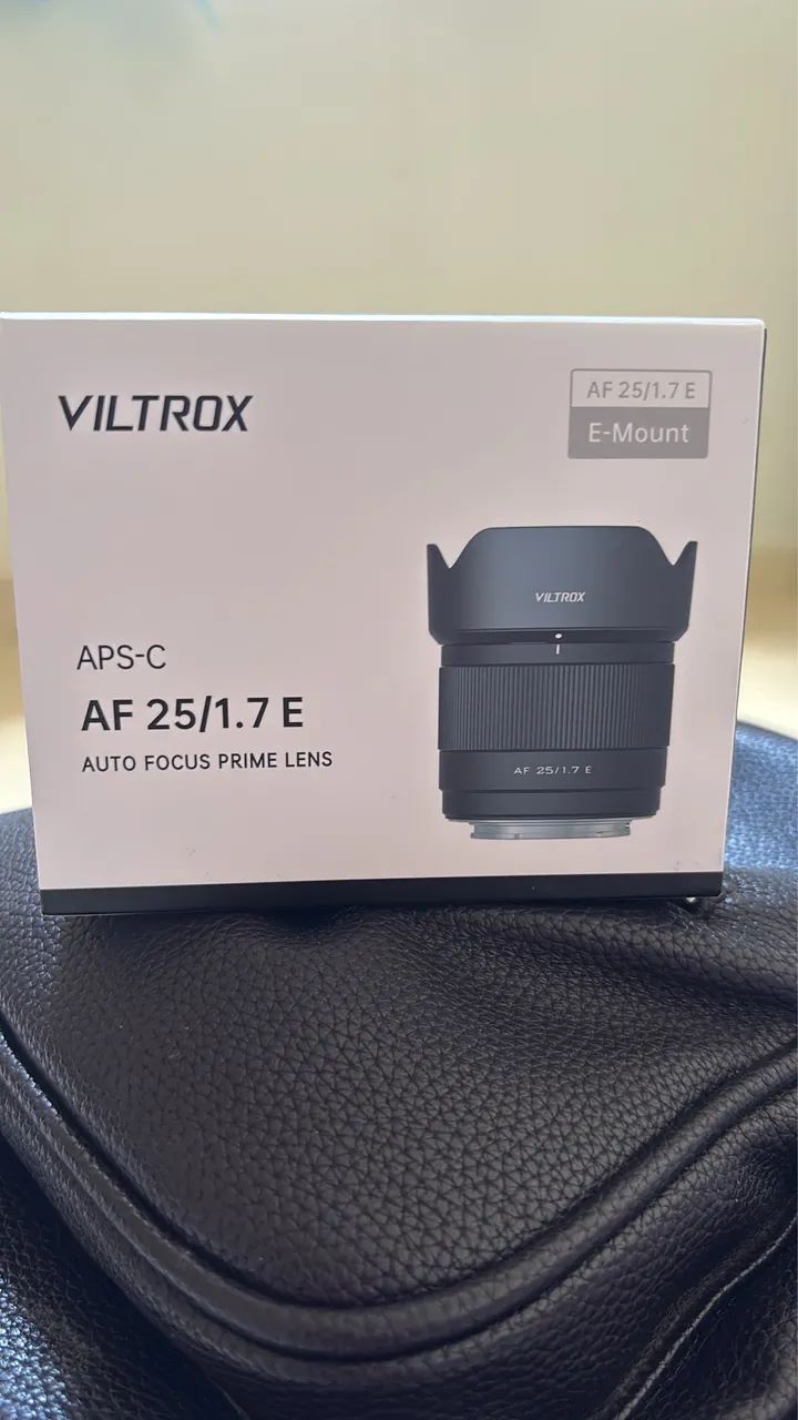 LENTE VILTROX 25mm 1.7 E - Acessórios para Câmeras e Filmadoras