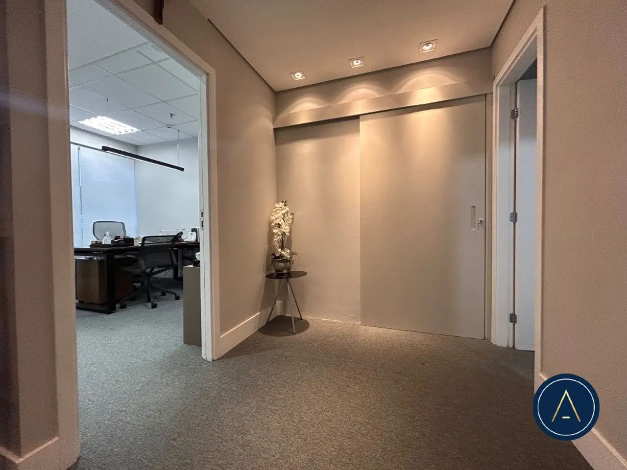CONJUNTO COMERCIAL MOBILIADO E EQUIPADO - Foto 3