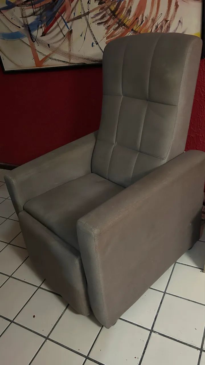 Vende-se cadeira do papai conservada!! Única dona!! 9  * - Foto 2