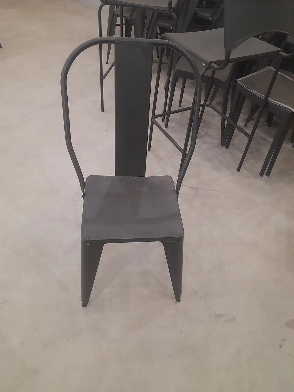 Vendo cadeira para restaurante e lanchonete 