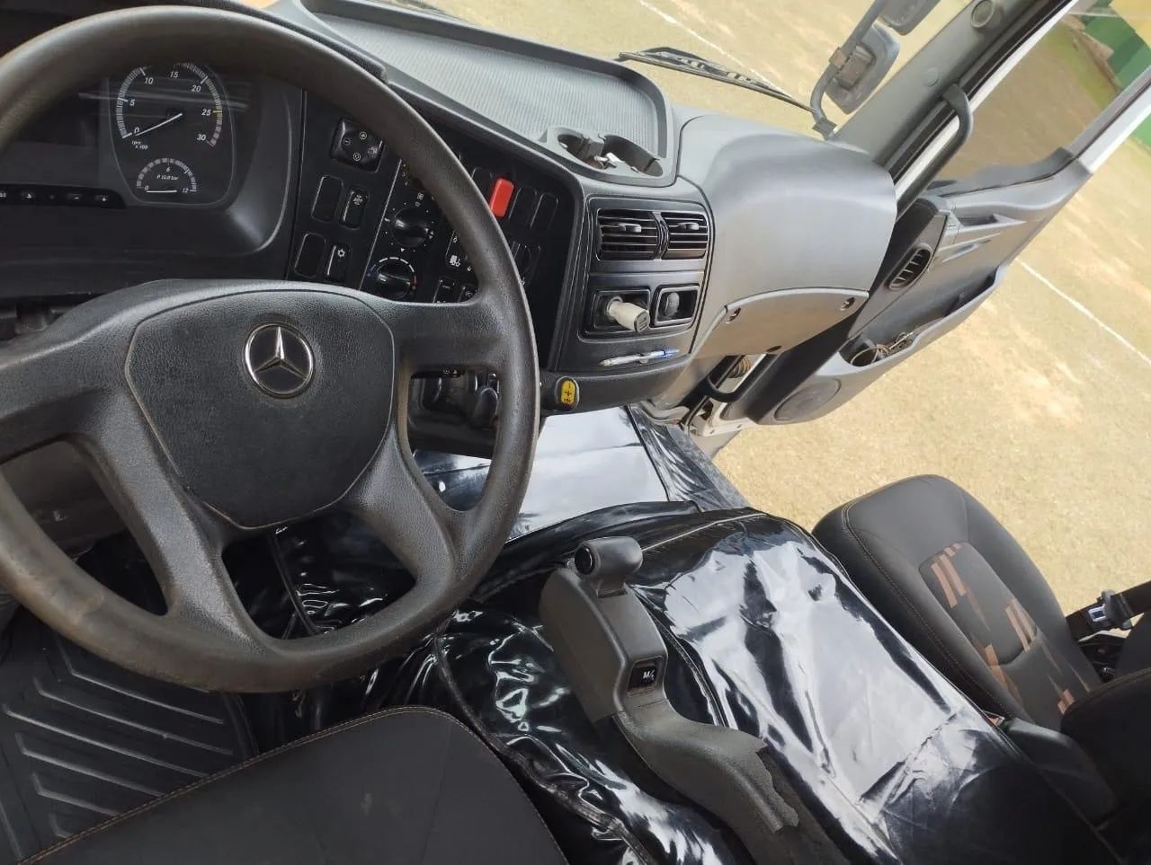 Caminhão Atego 3030 - Foto 4