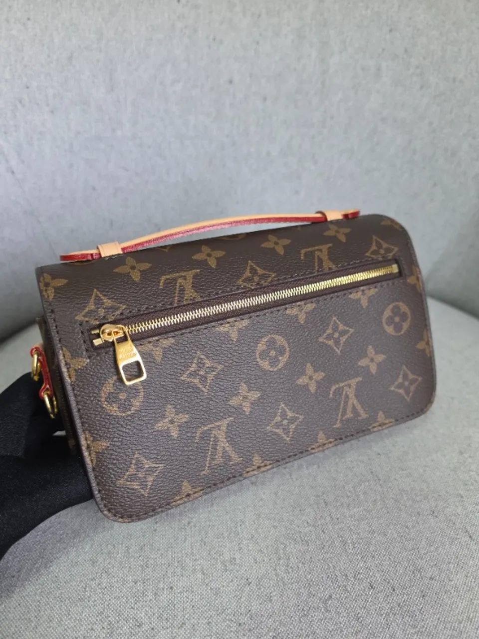 LV Bolsa Pochette Métis East West - Foto 4