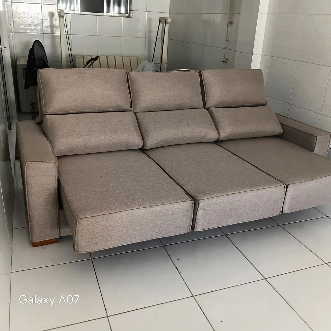 Sofá retrátil e reclinavel  - Foto 4