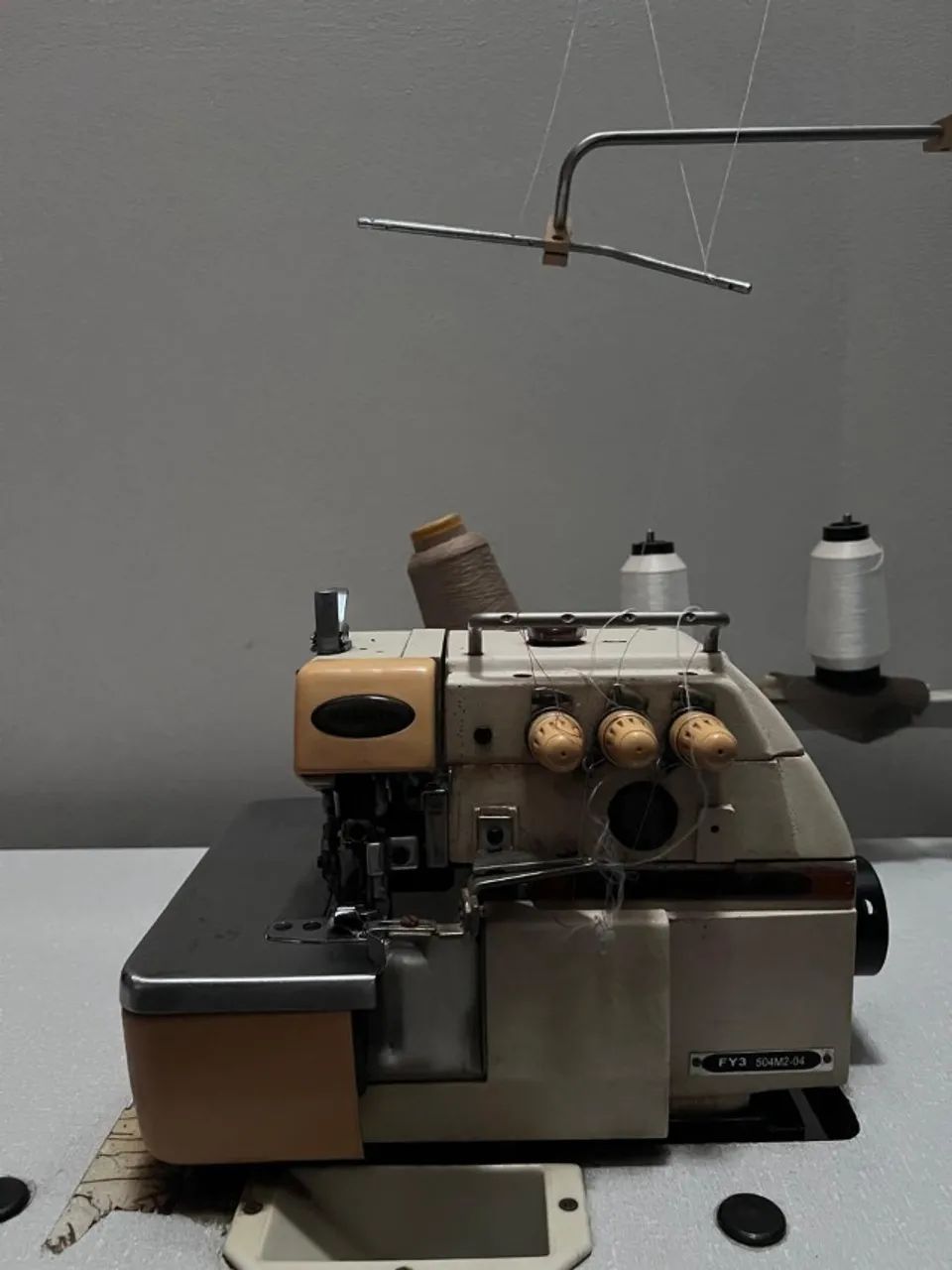 Overlock Yamata Industrial 3 fios - Foto 3