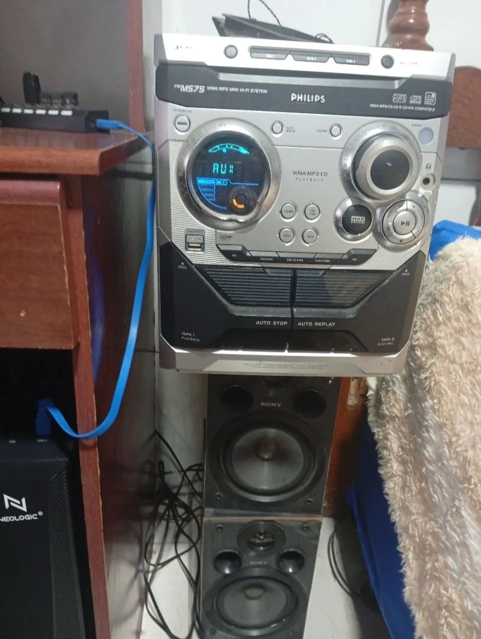 Micro system Philips fwm575