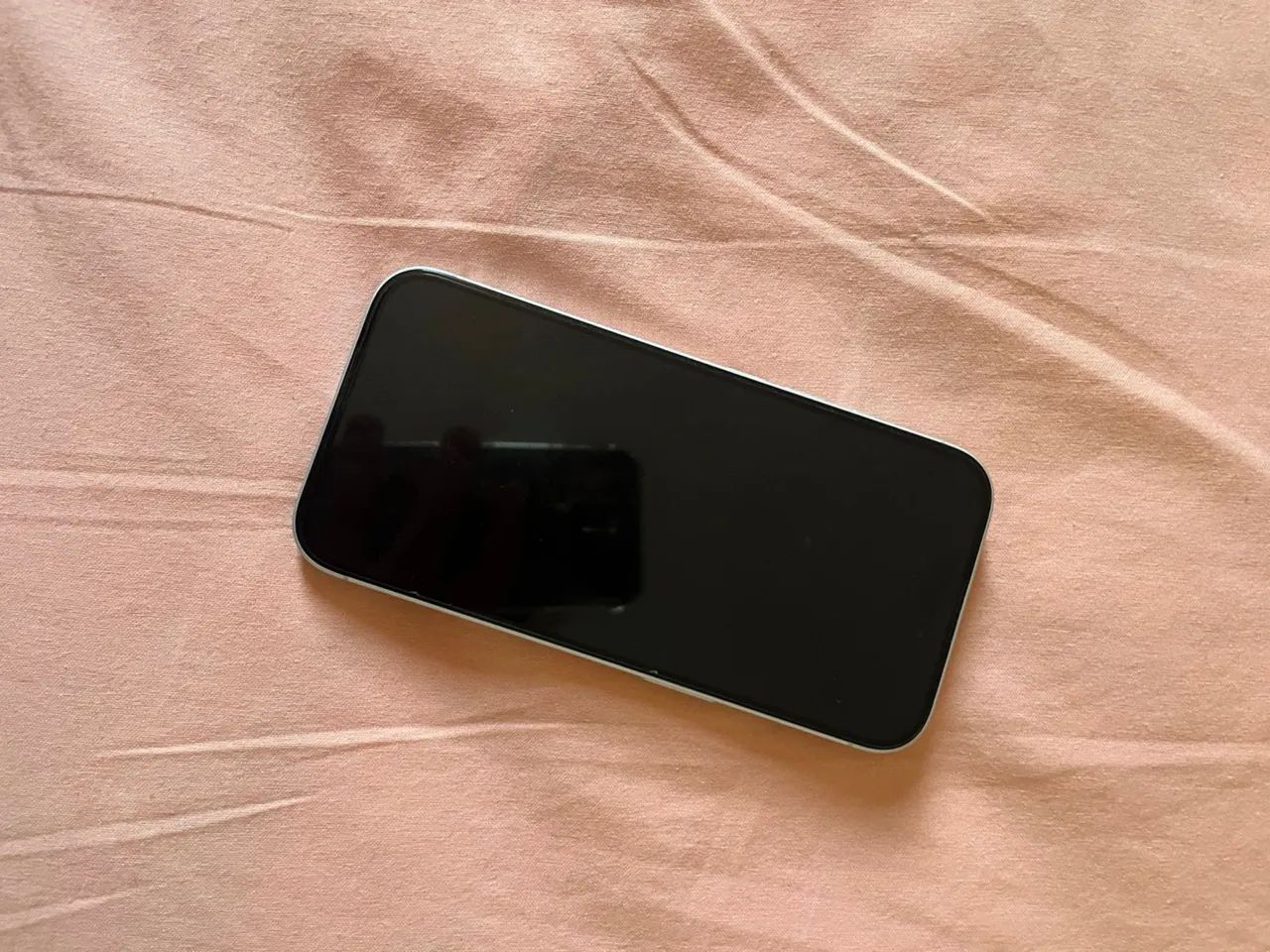 Vendo IPHONE 16 branco  - Foto 3