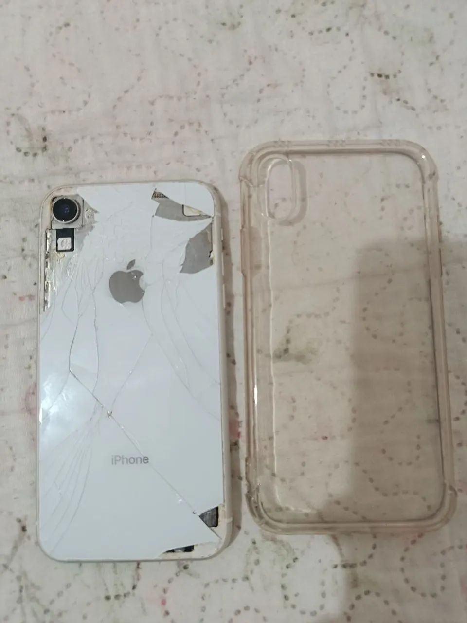 Celular iPhone XR  - Foto 3