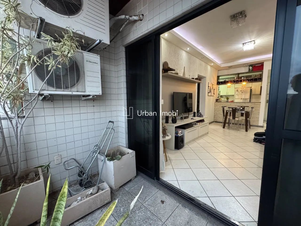 Apartamento Ed Residence Flat no Aterrado com 2 Quartos, Suíte e Sacada
