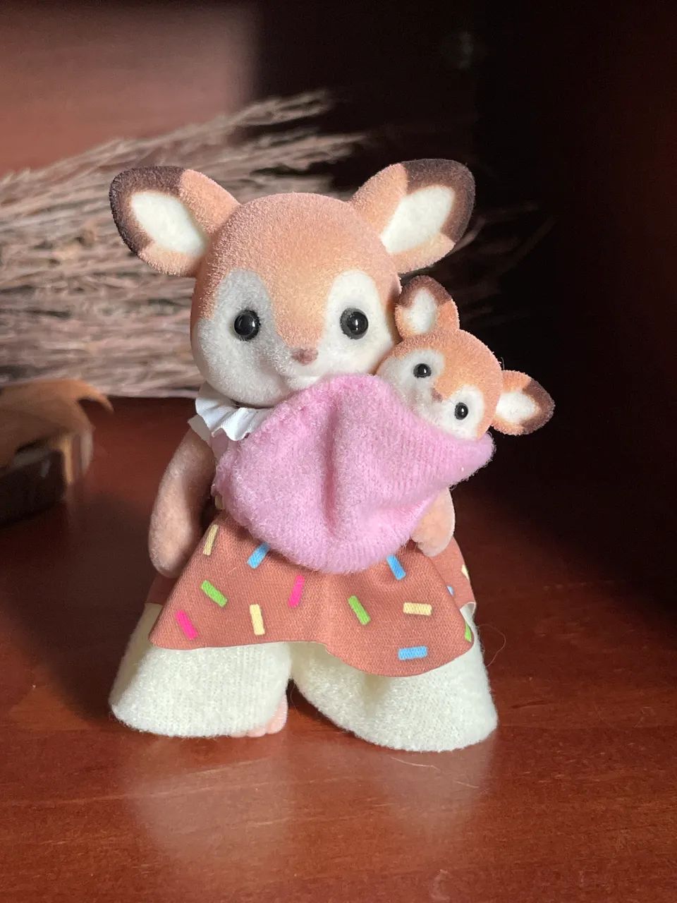 Sylvanian Families Cervo Mamãe e RN 