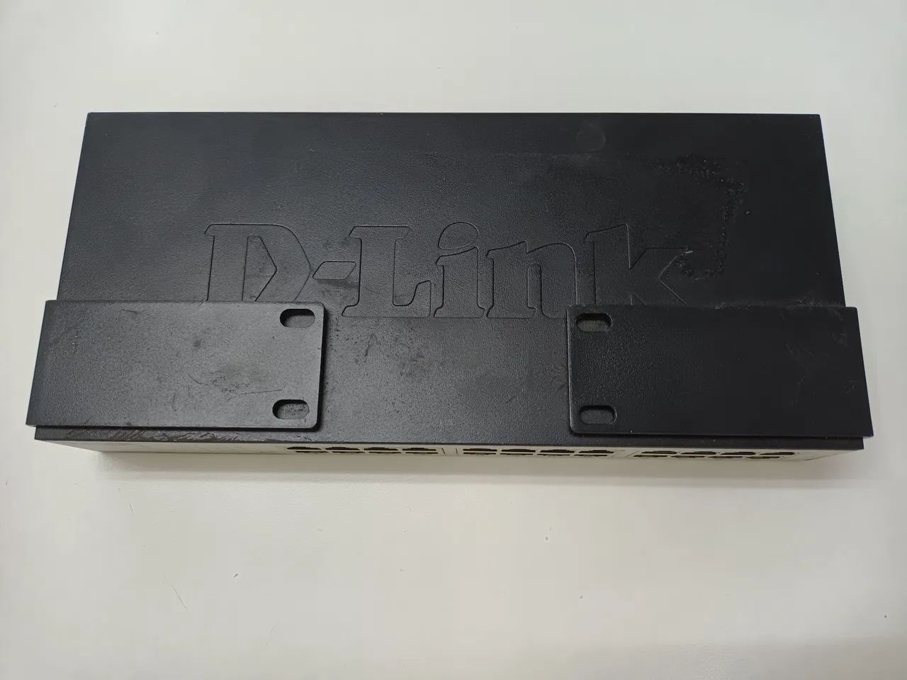 Switch D-Link DES-1024D 24 Portas Fast Ethernet 