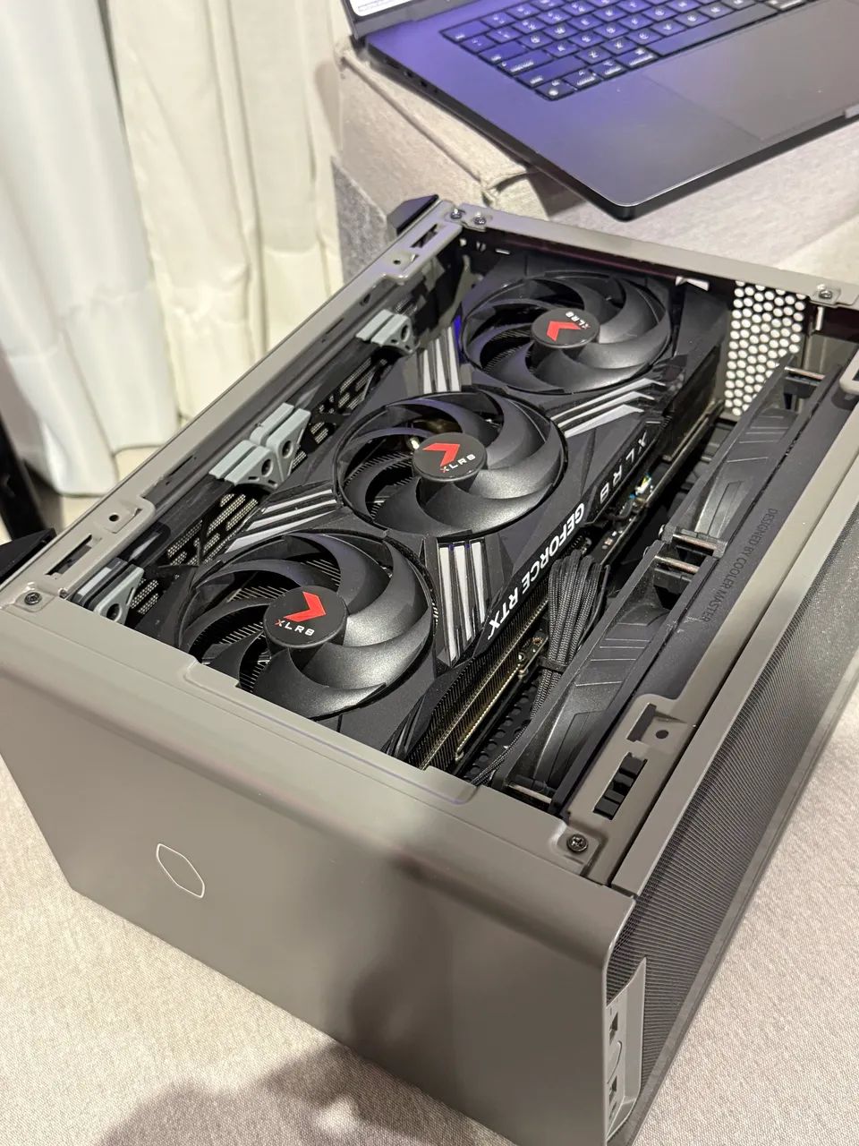 PC RTX 4080 Super Ryzen 7800X3D 32GB 2TB M-ITX  - Foto 2