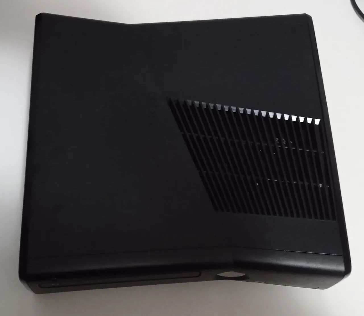XBOX 360 slim com defeito - Foto 2