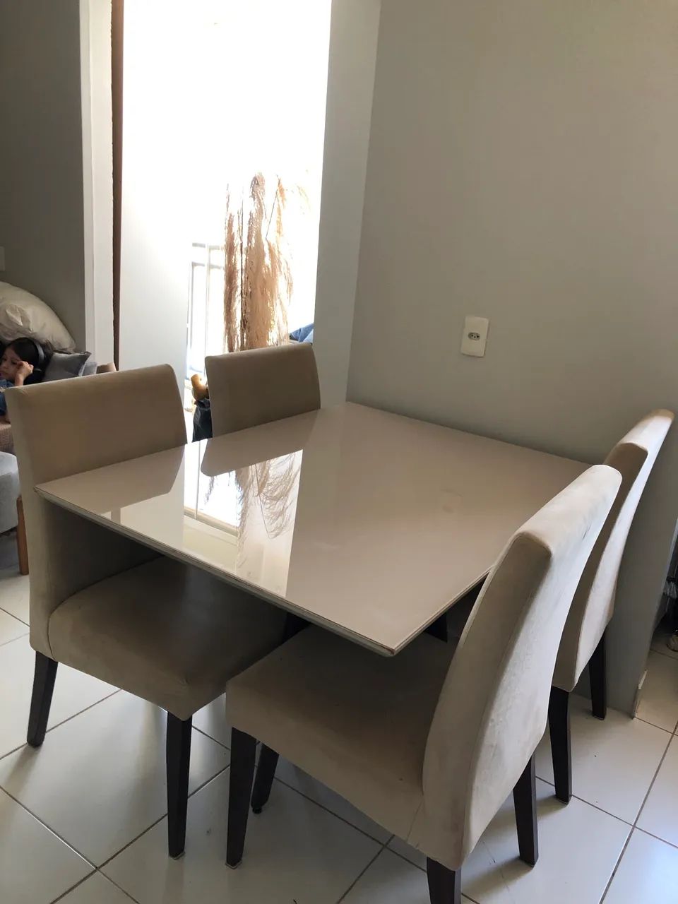 Mesa de Laca c/ tampo de vidro 120 x 90