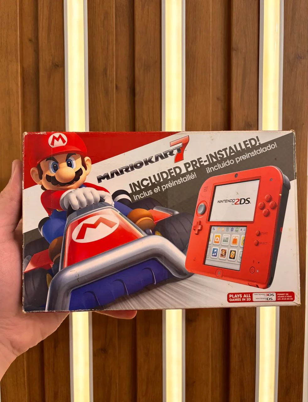 Nintendo 2ds edição Mario kart + caixa e manuais + muitos jogos Pokémon Zelda Mario 