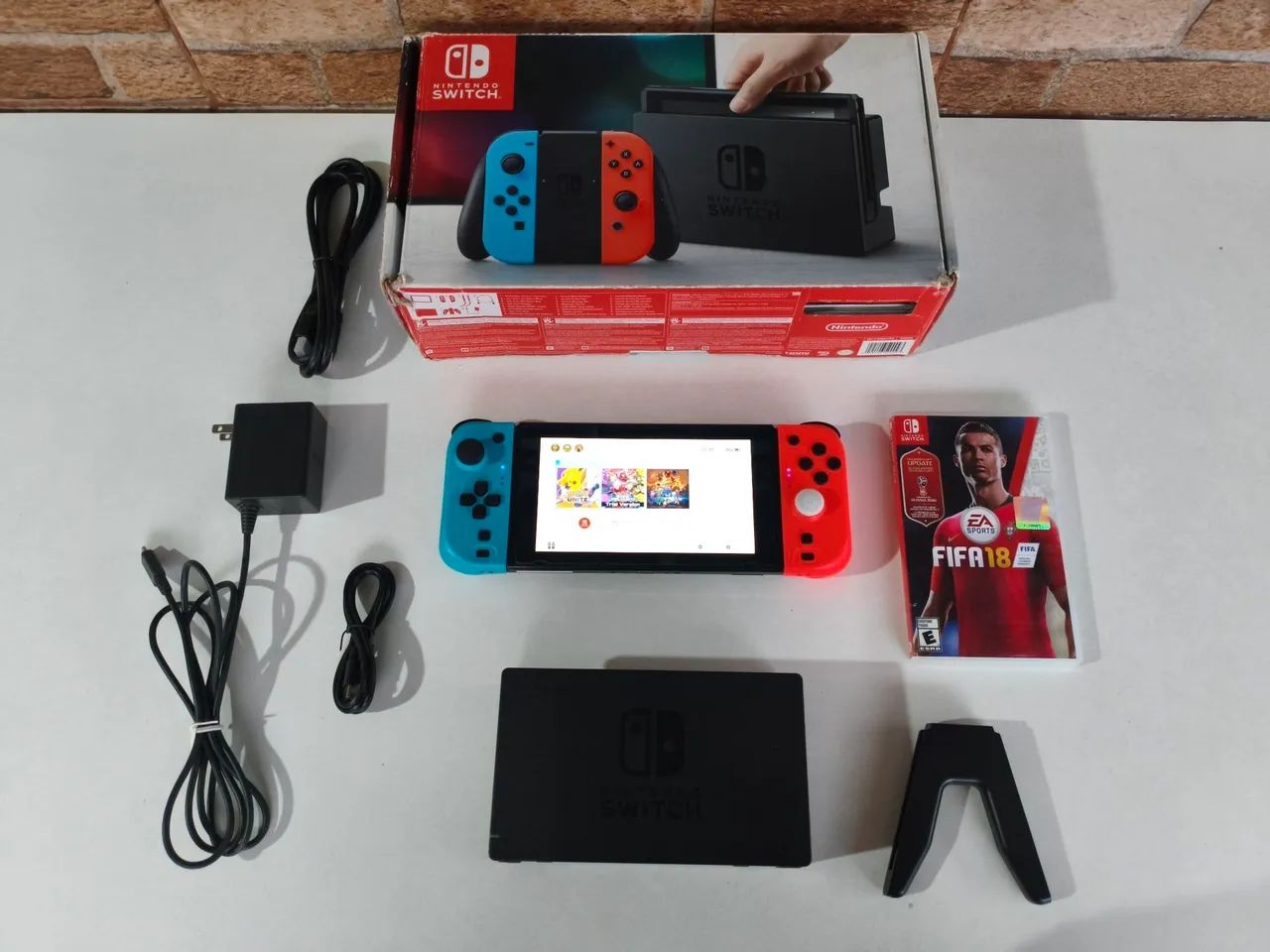 Nintendo Switch V1 com 4 jogos 