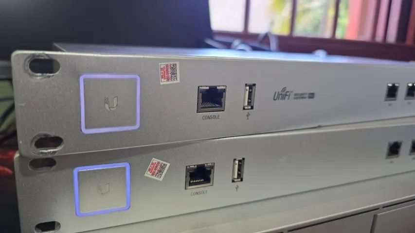 Roteador Ubiquiti UniFi Security Gateway USG-PRO-4 - Usado - Foto 5