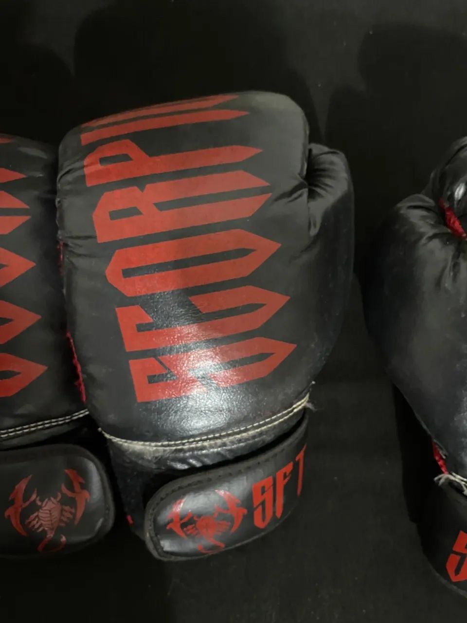 VENDO LUVAS DE BOXE URGENTE  - Foto 2