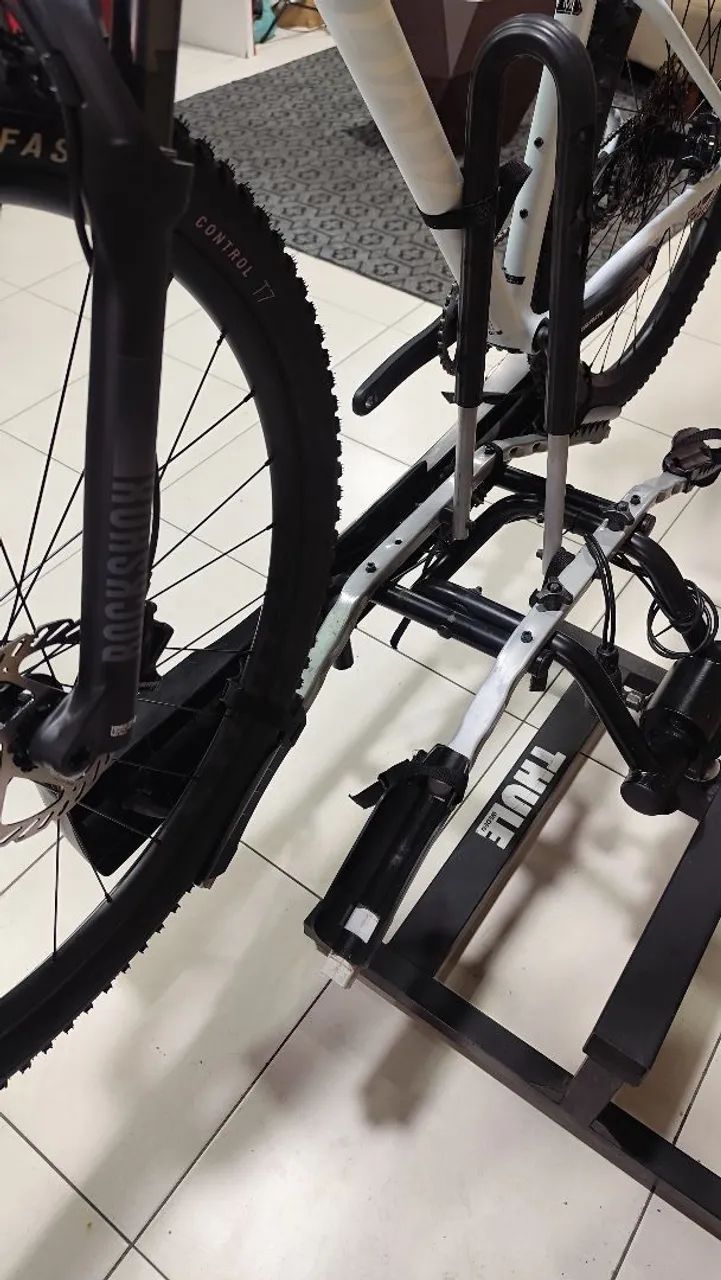 Thule RideOn (950) para duas bikes. - Foto 3