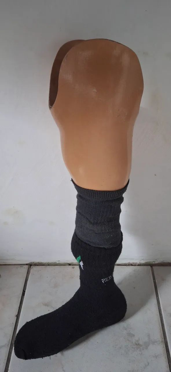 Vendo perna mecânica um pouco abaixo do joelho - Foto 2