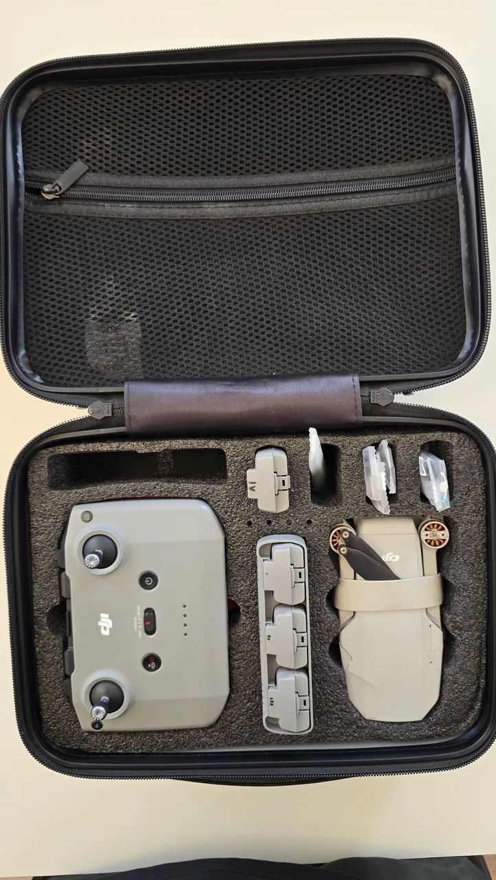 DJI Mini 2 Fly More Combo - Controle, 4 Baterias e Acessórios - Foto 3