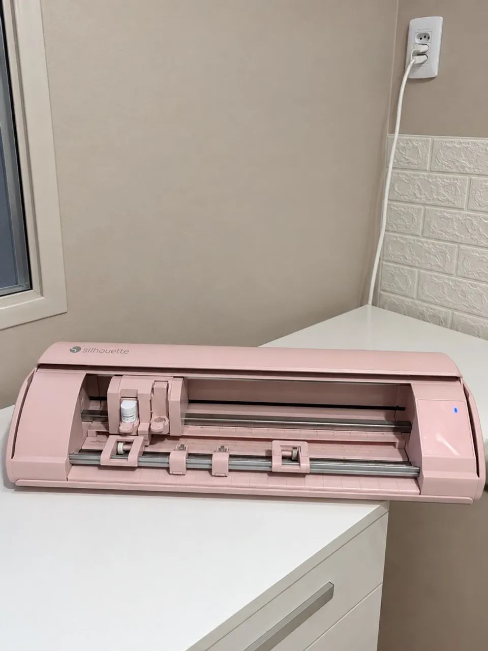 Silhouette cameo 5