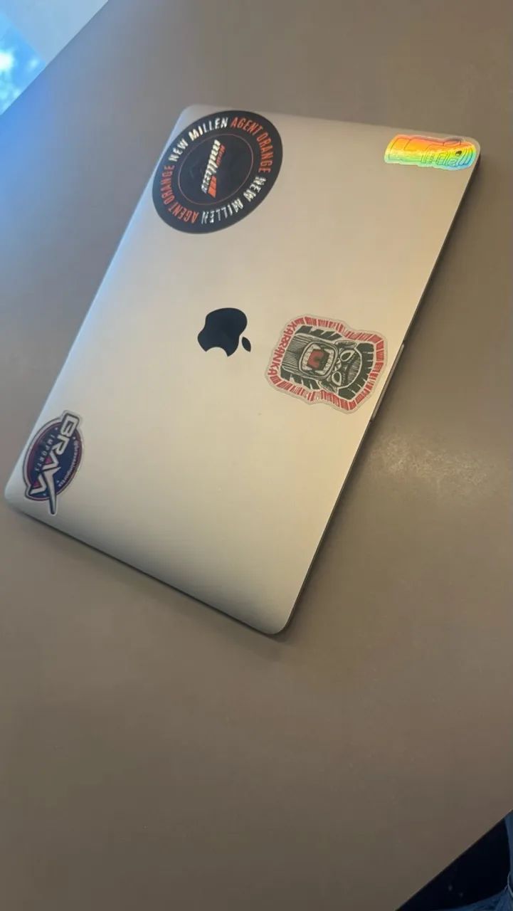 MacBook Pro 2019 - Touch Bar - Foto 2