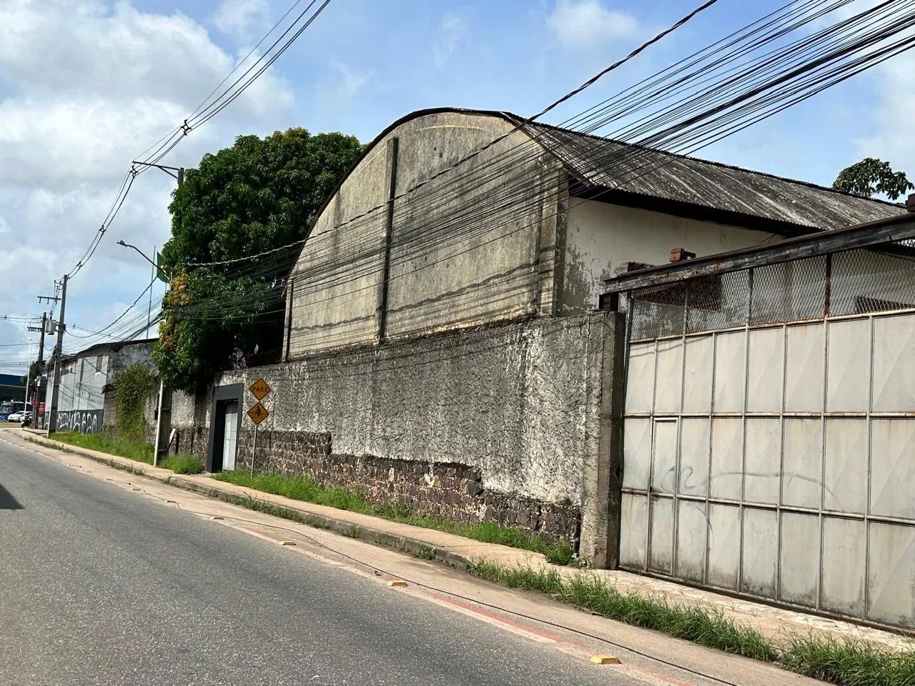 Venda ou aluguel, galpão na BR ? - Foto 3