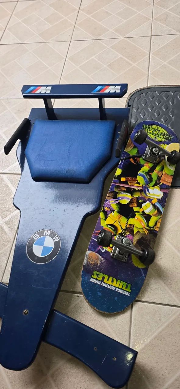 Carrinho rolimã + skate