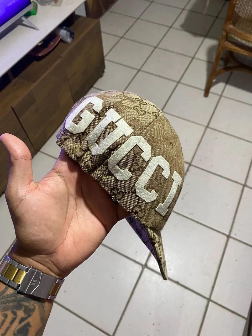 BONÉ GUCCI