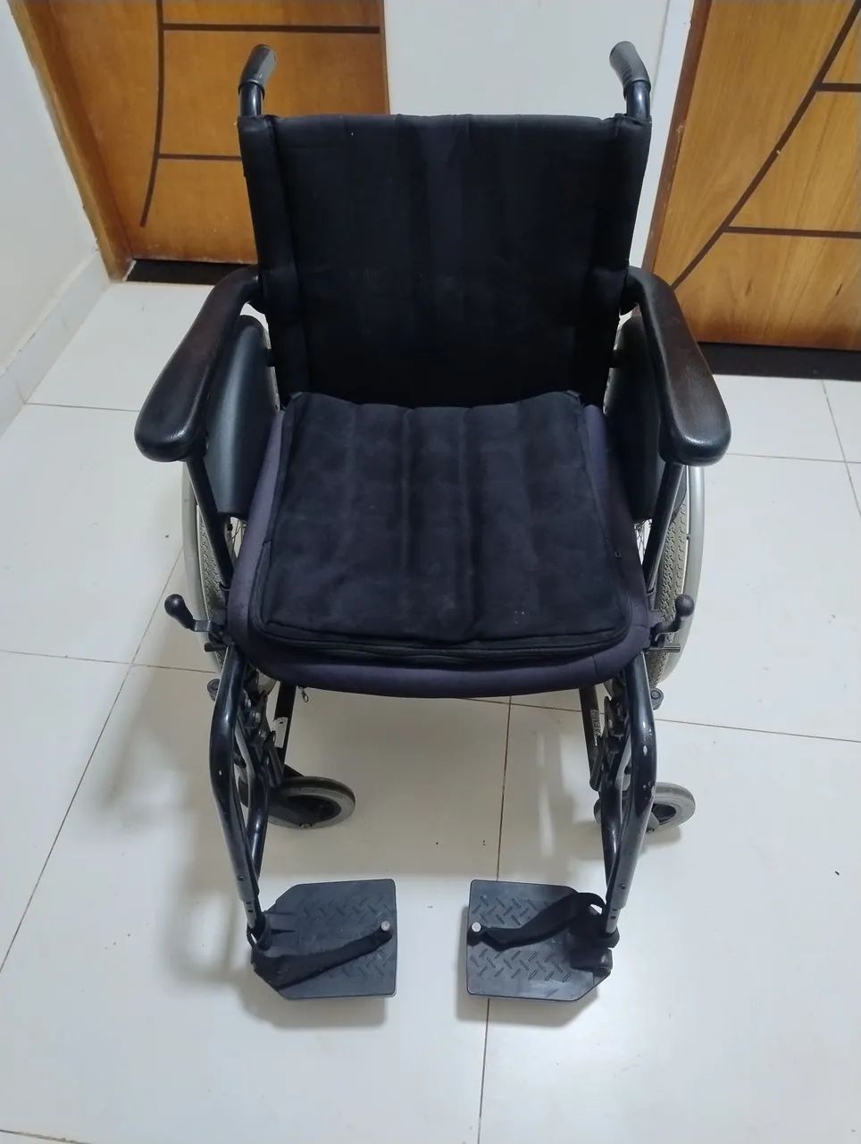 Cadeira de rodas  - Foto 3